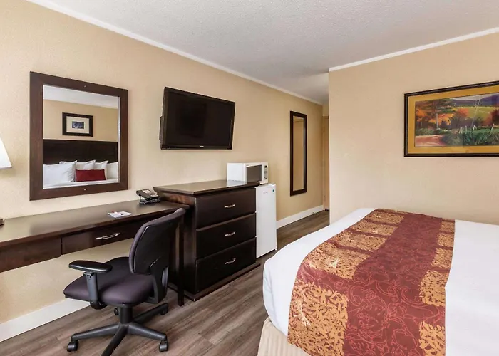 Ramada By Wyndham Coquitlam